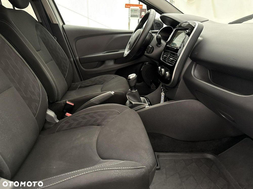 Renault Clio - 21