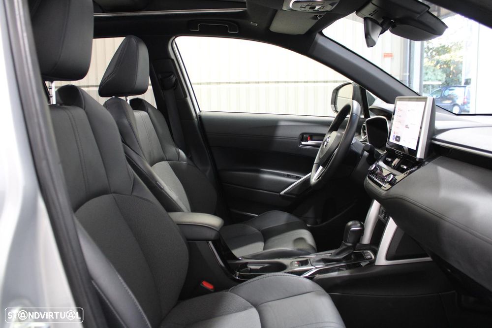 Toyota Corolla Cross 1.8 Hybrid Luxury - 12