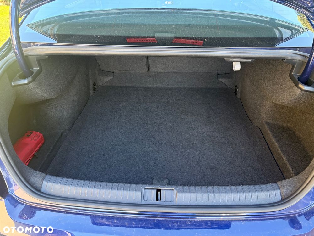 Volkswagen Passat 1.4 TSI (BlueMotion Technology) Trendline - 17