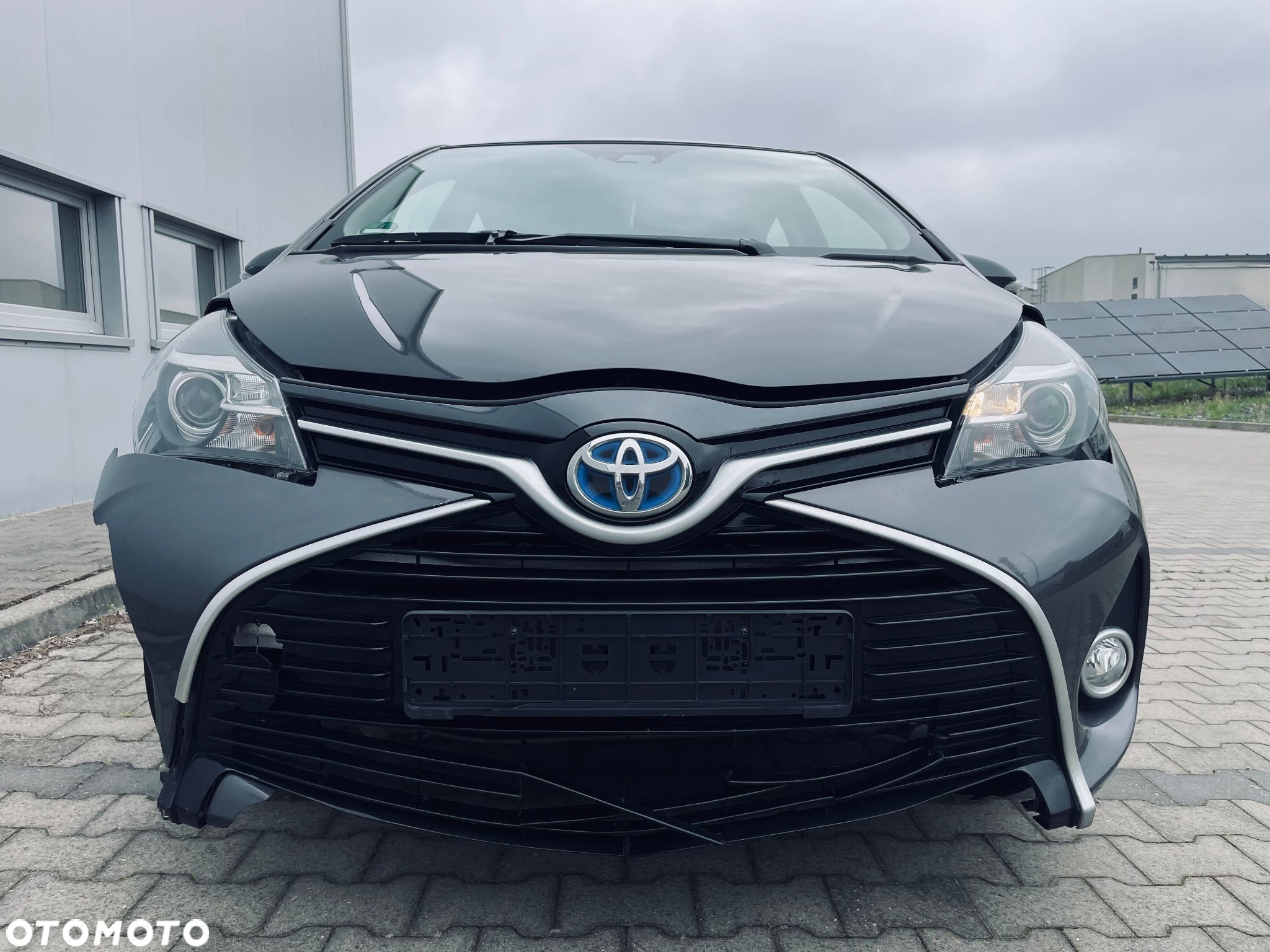 Toyota Yaris - 1