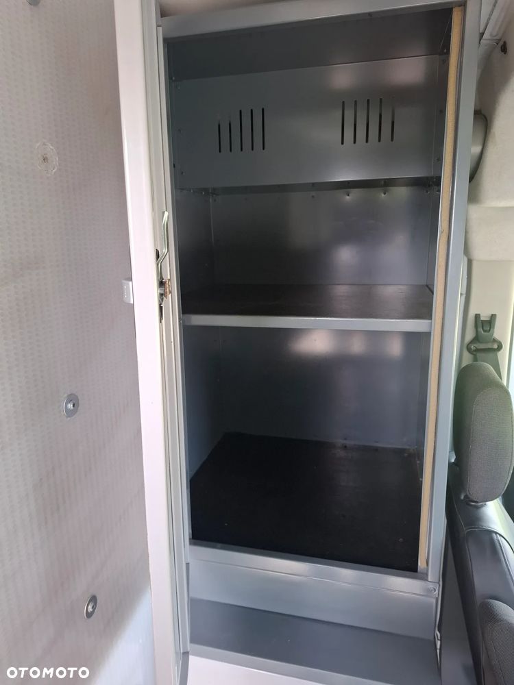 Ford Transit - 12