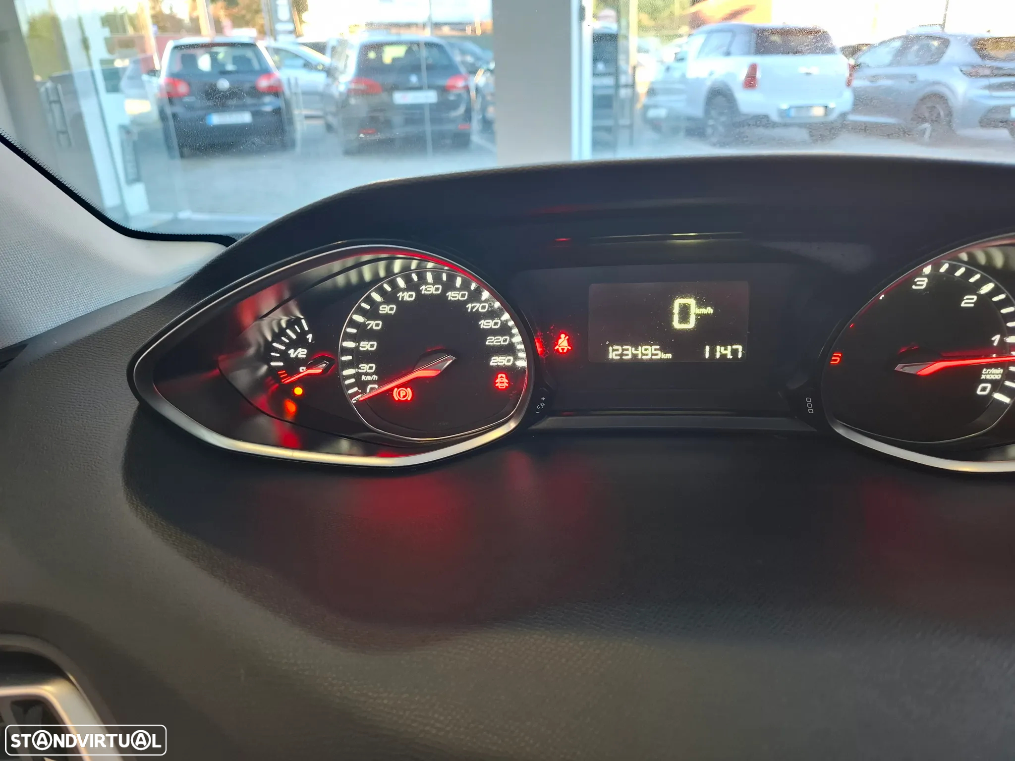 Peugeot 308 1.5 BlueHDi Allure Pack - 12