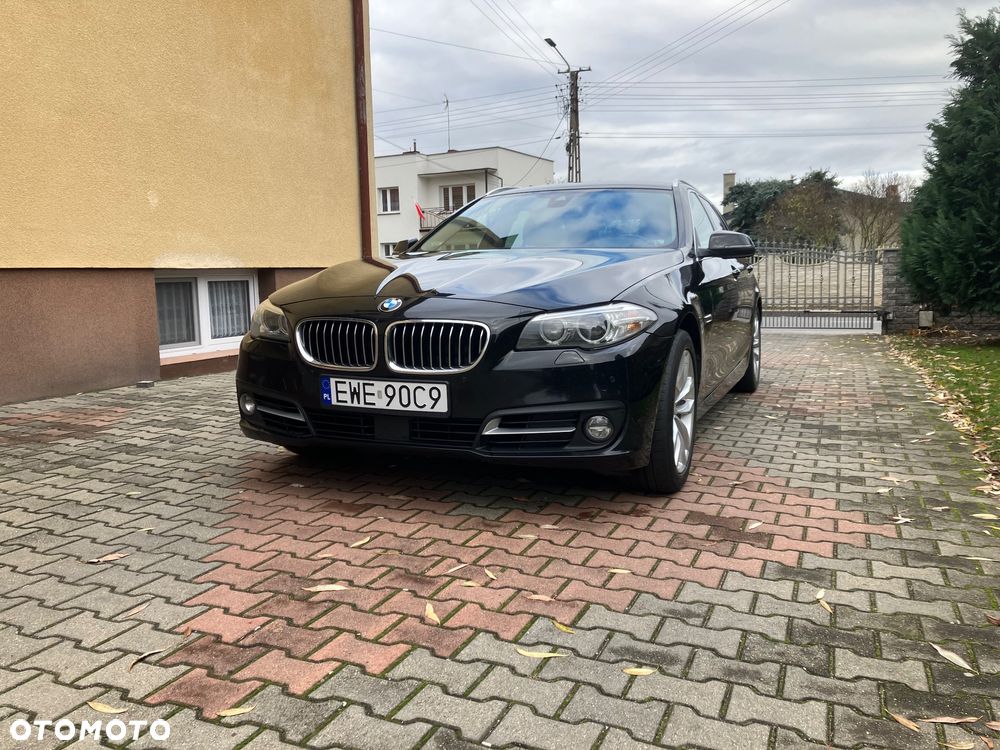 BMW Seria 5 530d xDrive - 14