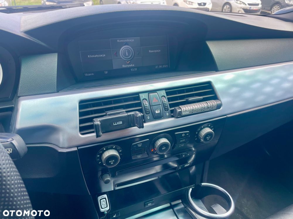 BMW Seria 5 525i - 37