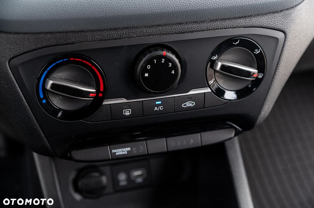 Hyundai i20 1.2 Select - 36