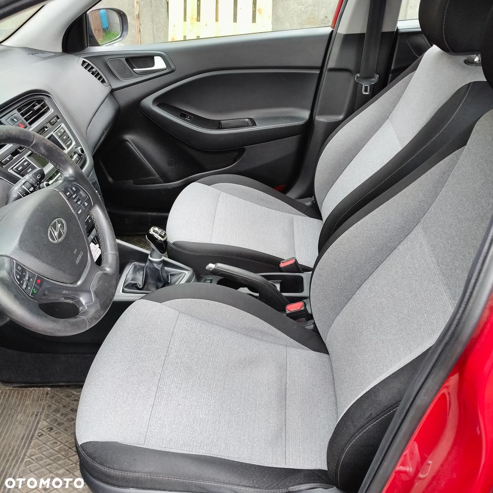 Hyundai i20 1.4 CRDi Premium - 8