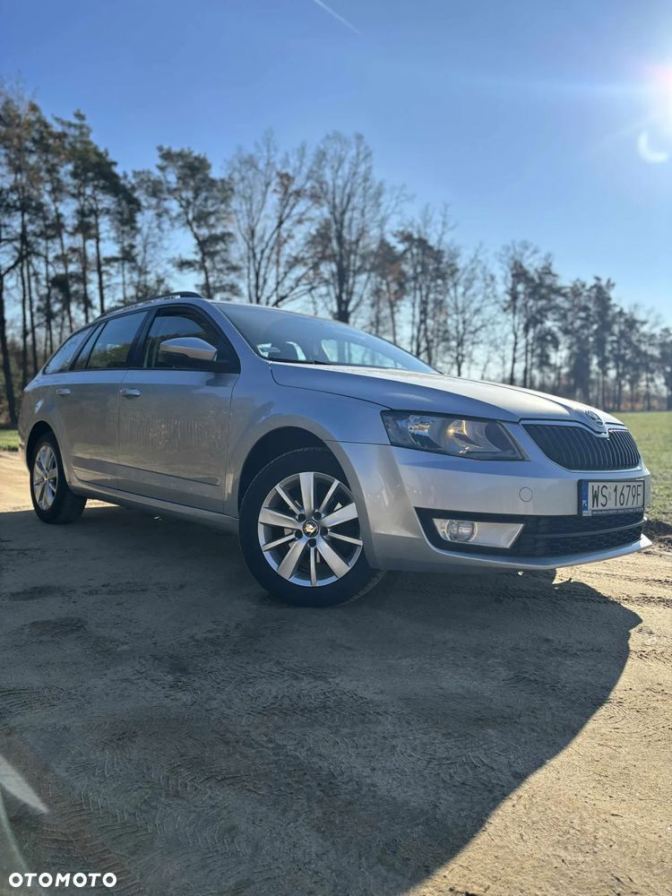 Skoda Octavia 1.6 TDI Ambition DSG - 1