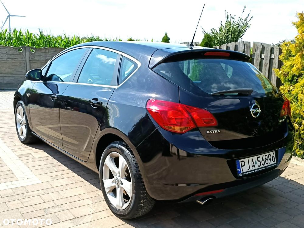 Opel Astra 1.4 T Cosmo S&S - 3