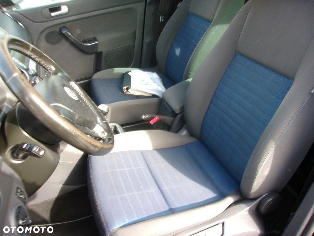 Volkswagen Golf Plus - 15