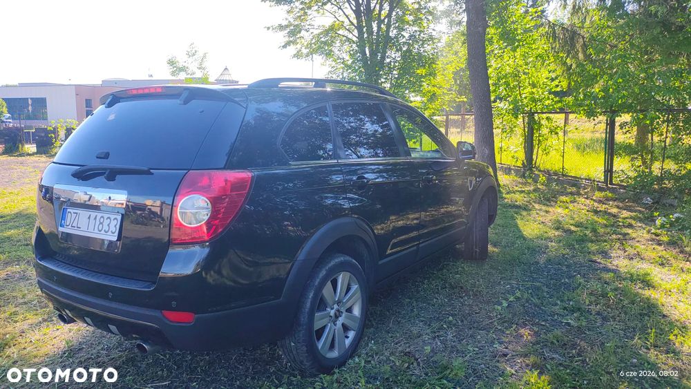 Chevrolet Captiva 2.0 d LT medium - 5