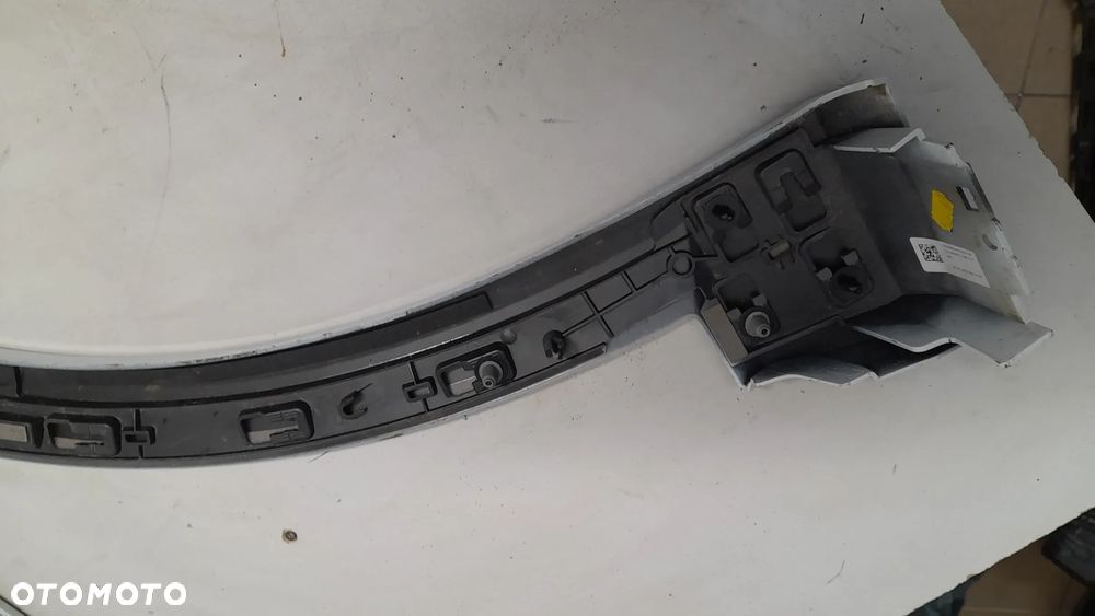 AUDI E TRON LISTWA BŁOTNIKA LEWA PRZEDNIA 4KE853717F - 6
