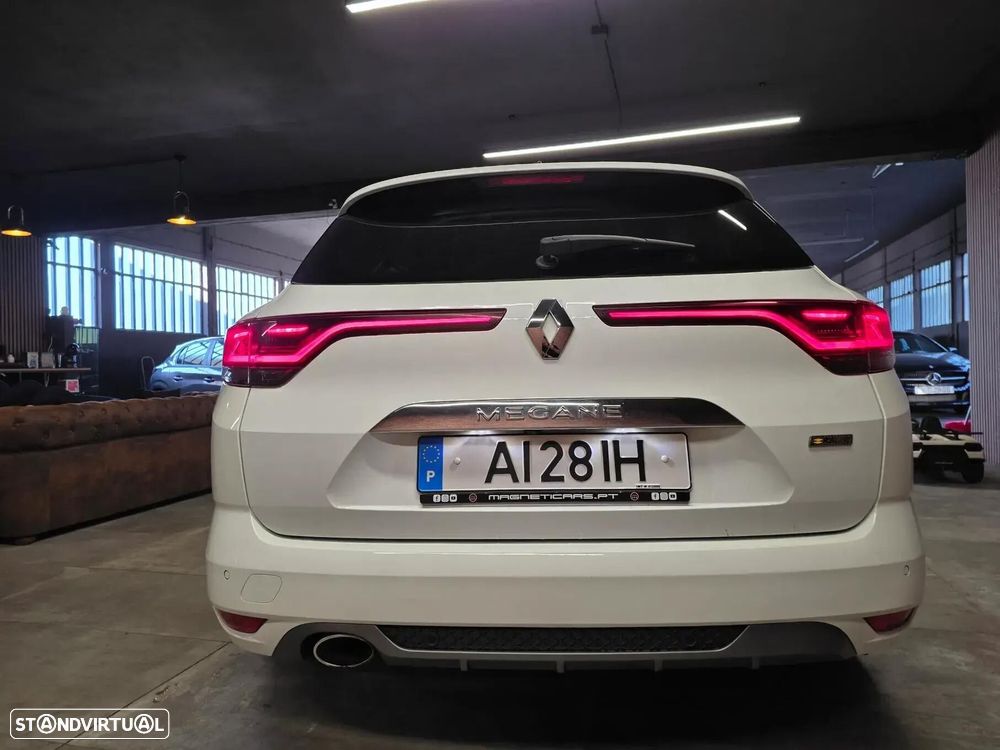 Renault Mégane Sport Tourer 1.5 Blue dCi R.S. Line — fotografia 6