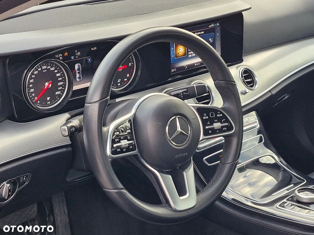 Mercedes-Benz Klasa E 200 d 9G-TRONIC - 11