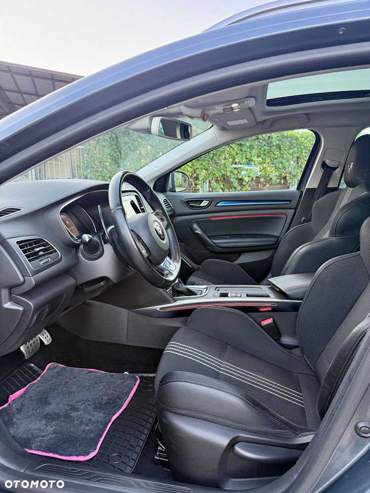 Renault Megane ENERGY TCe 205 EDC GT - 22