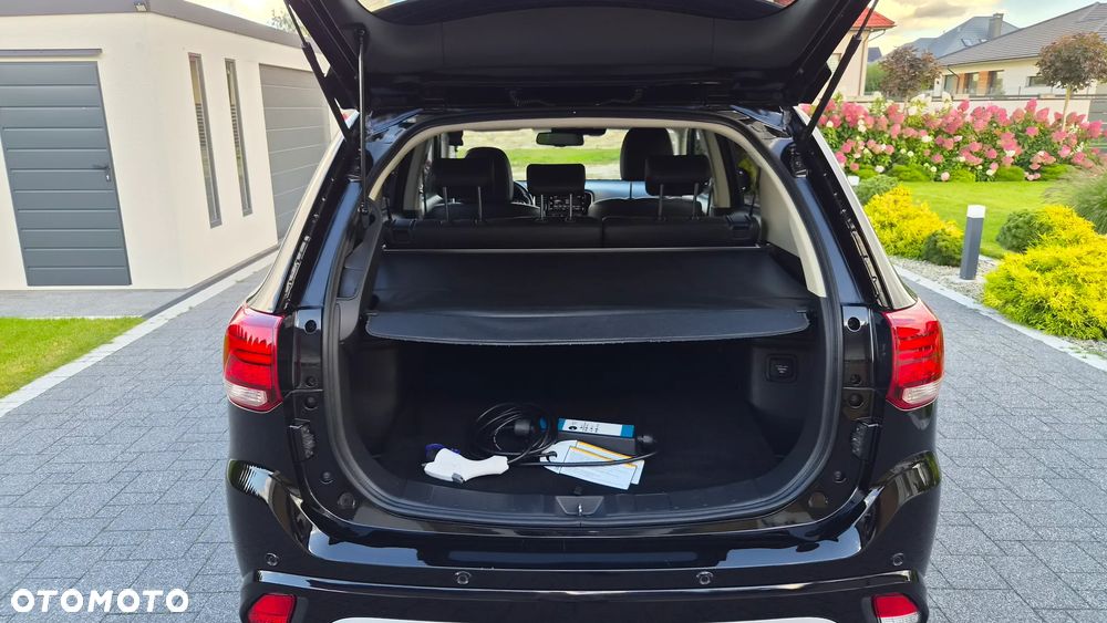 Mitsubishi Outlander 2.4 4WD Diamant - 34