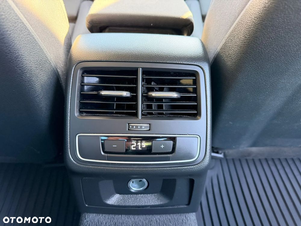 Audi A4 Limousine 40 TFSI quattro S tronic - 26