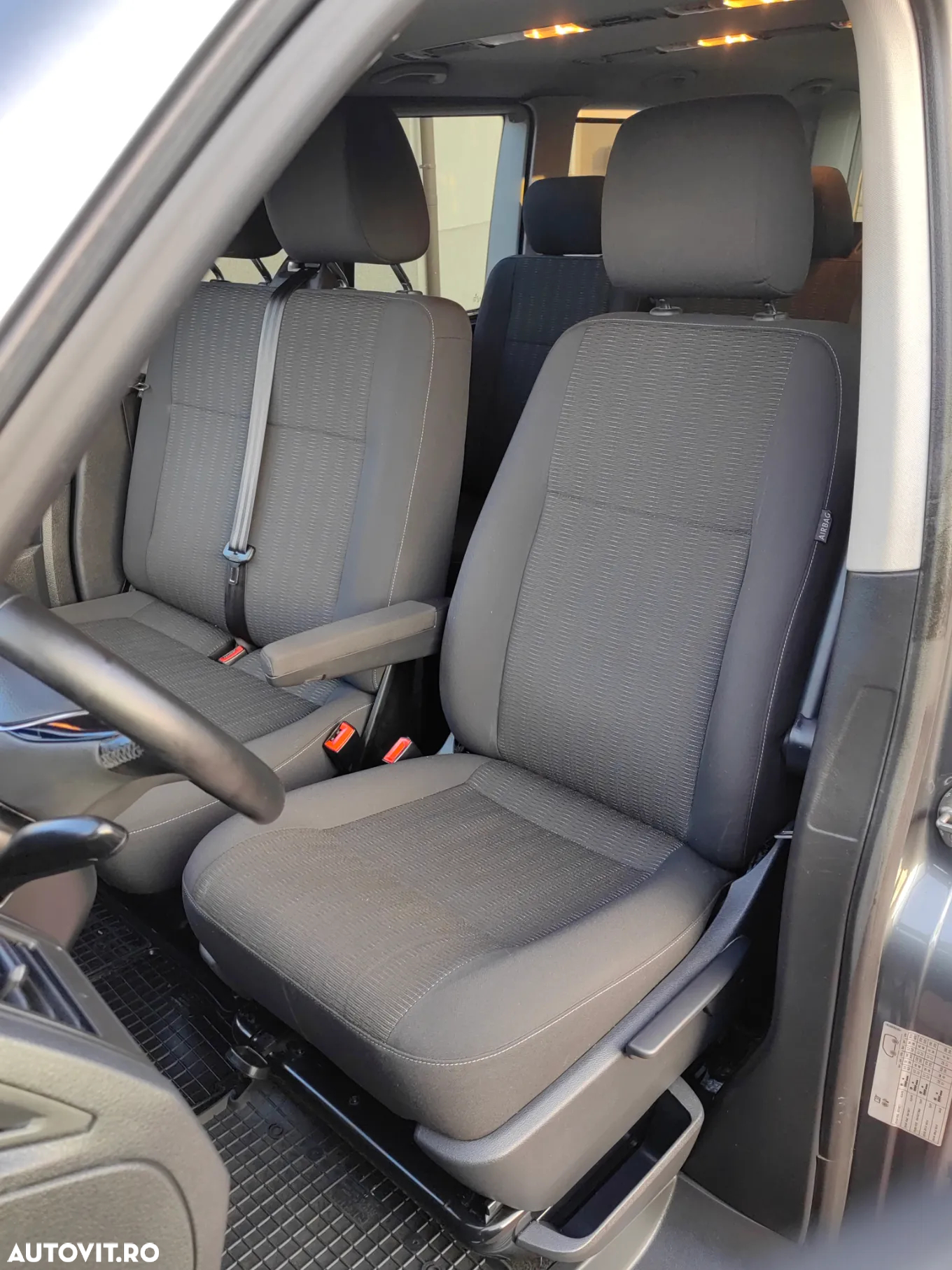 Volkswagen Caravelle T6.1 2.0 TDI 110 kW KR Comfortline DSG - 28