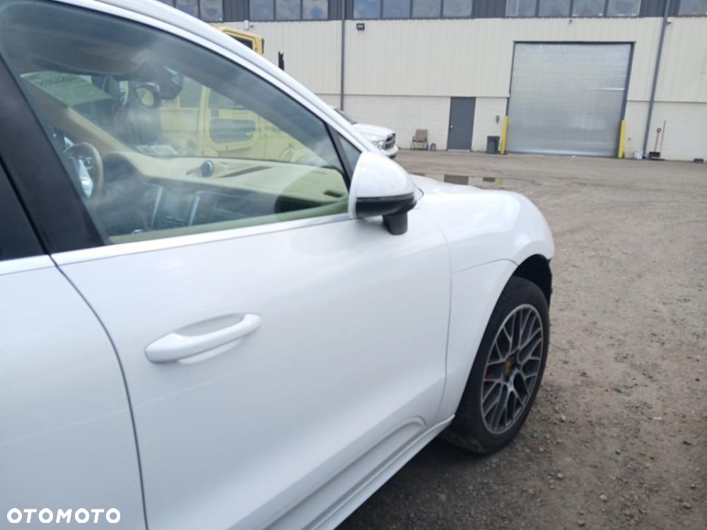 Porsche Macan - 20