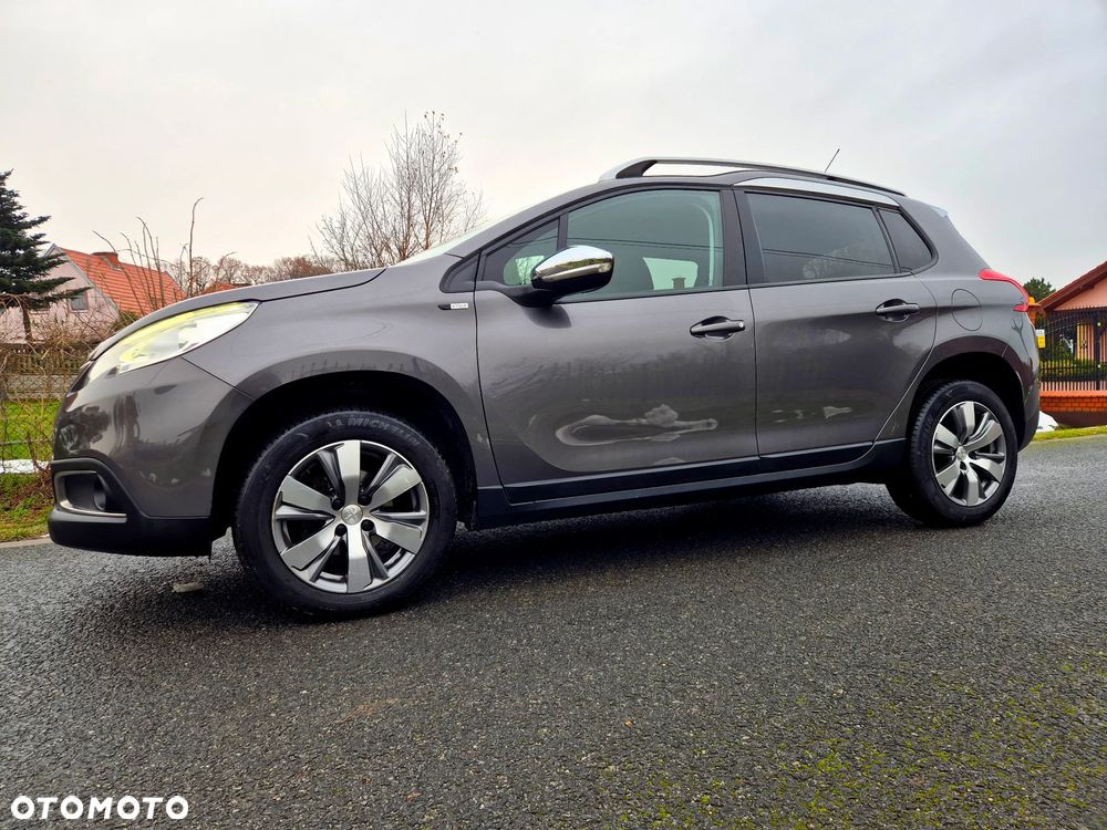 Peugeot 2008 PureTech 82 Style - 4