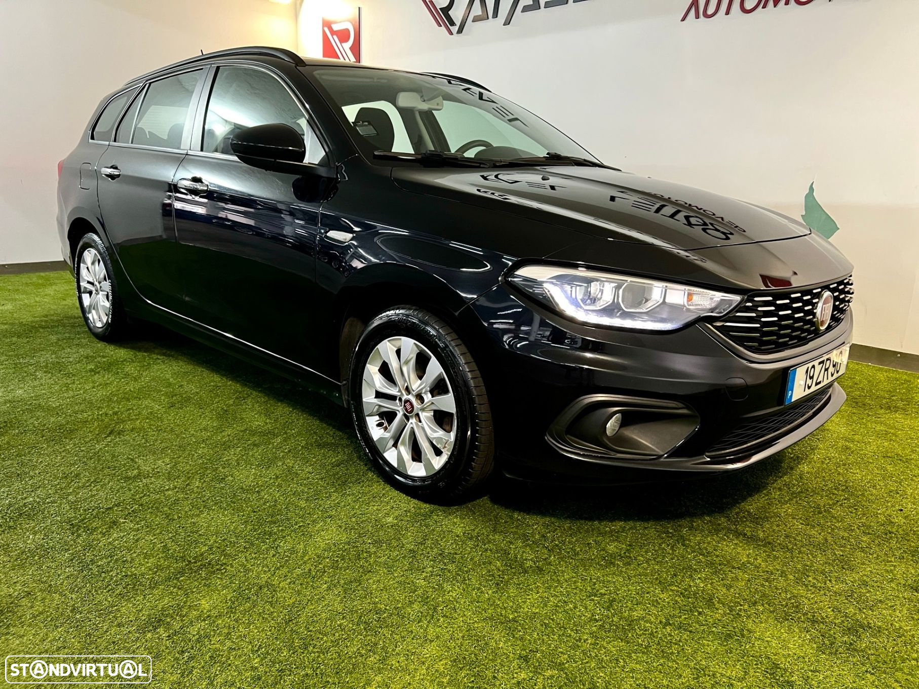 Fiat Tipo Station Wagon 1.3 M-Jet Lounge - 29