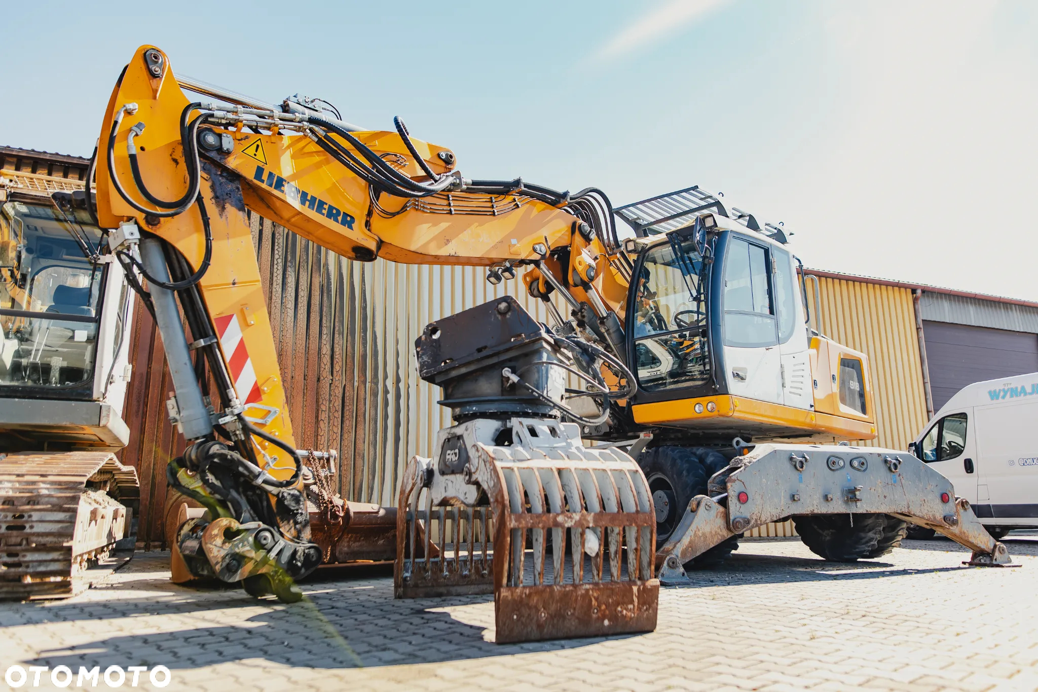 Liebherr A 918 - 13