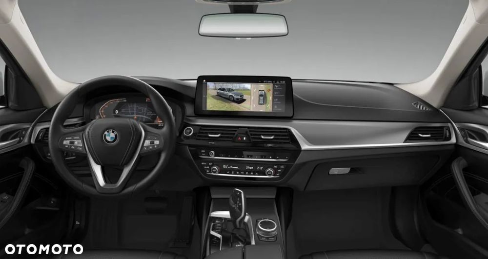 BMW Seria 5 518d mHEV - 11