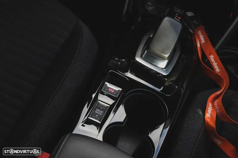 Peugeot e-2008 50 kWh Active Pack - 14