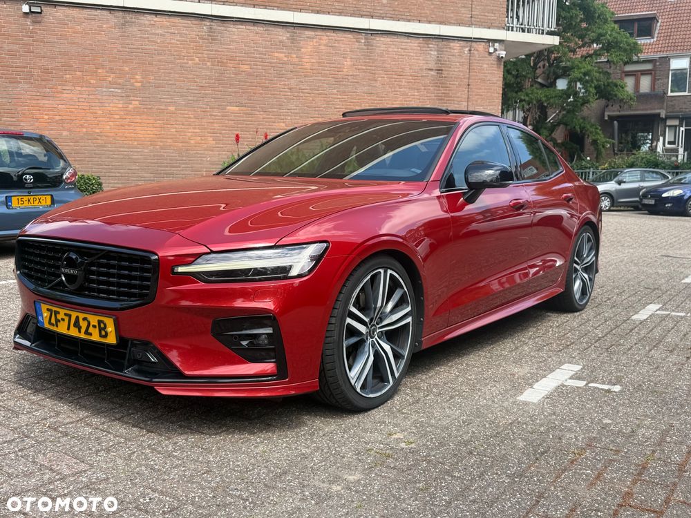 Volvo S60 T5 R-Design First Edition - 1