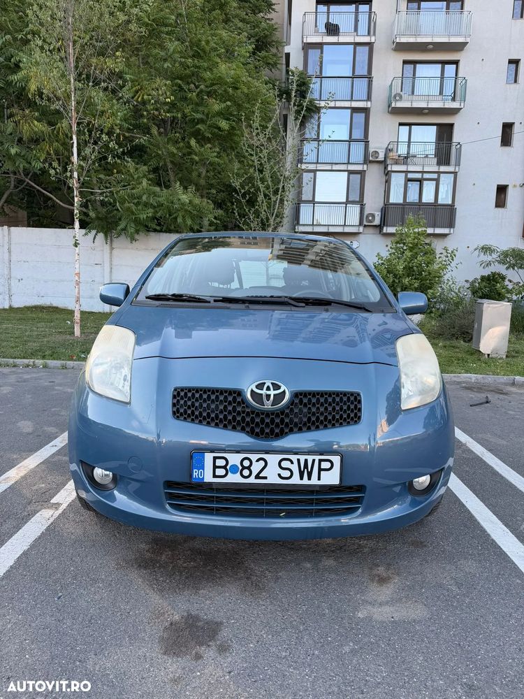 Toyota Yaris 1.3 Sol - 1