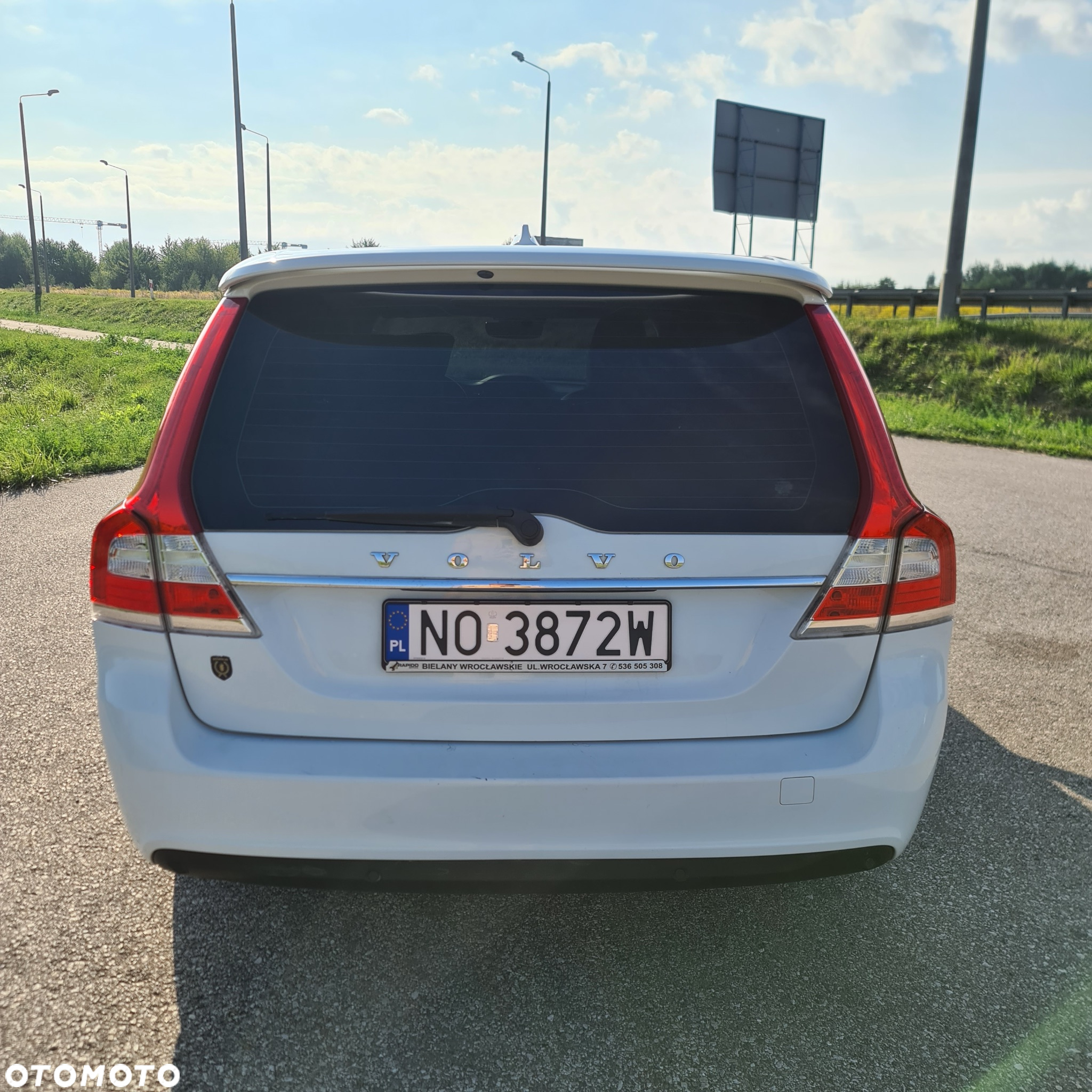 Volvo V70 D2 Momentum - 7