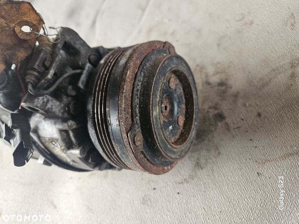 Sprężarka kompresor klimatyzacji BMW X5 E70 X6 E71 3,0 D 9185146 - 5