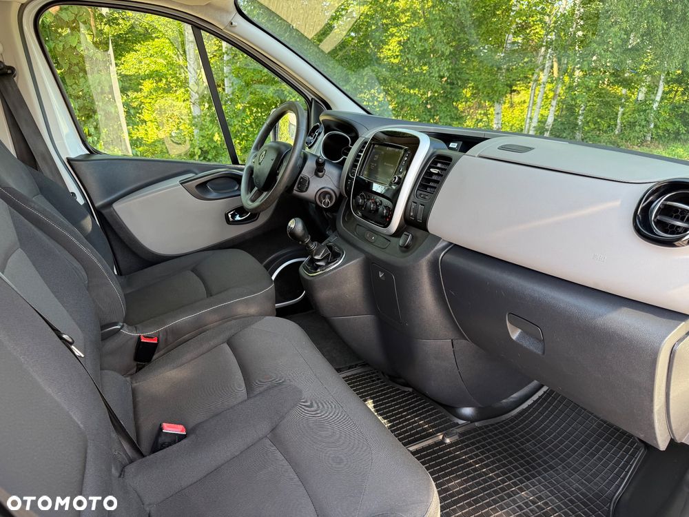 Renault Trafic - 17