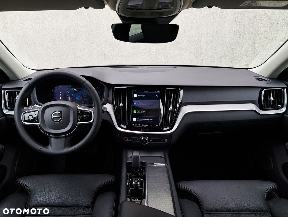 Volvo V60 Cross Country - 11