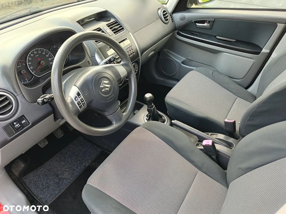 Suzuki SX4 - 7