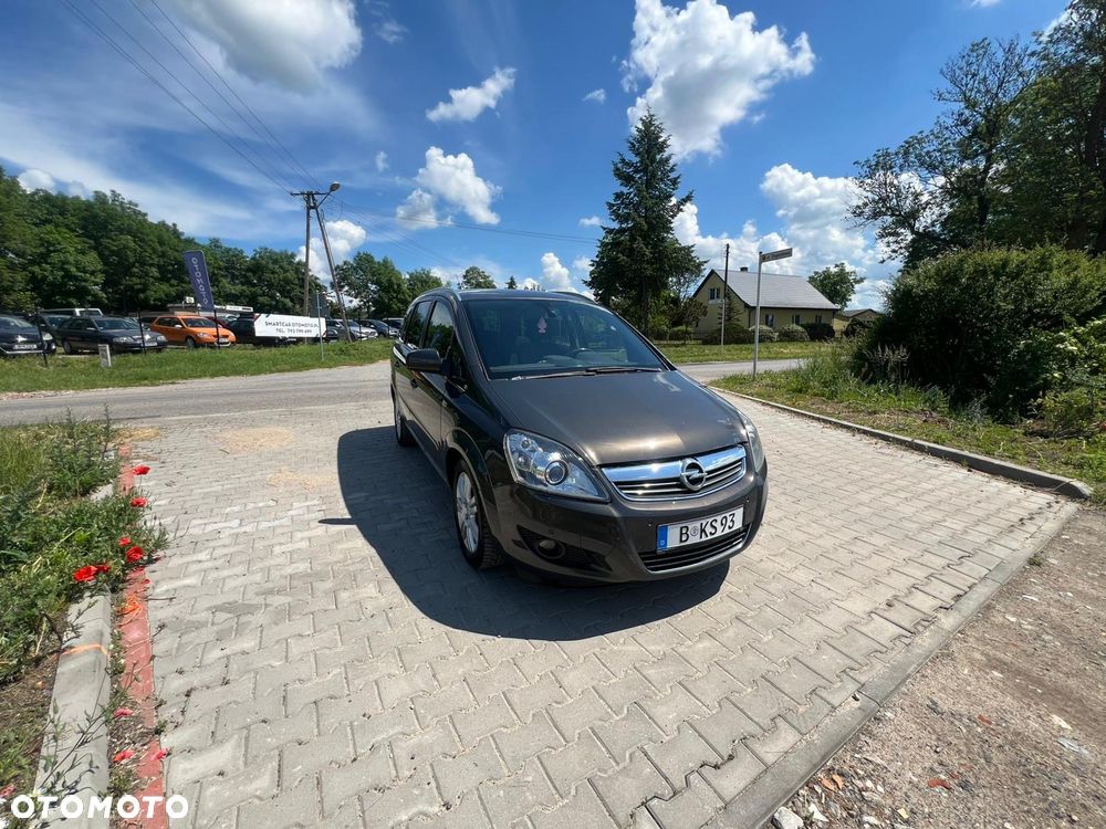 Opel Zafira - 2