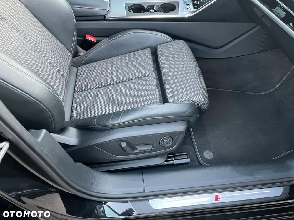 Audi A6 Avant 40 TDI S tronic S line - 28