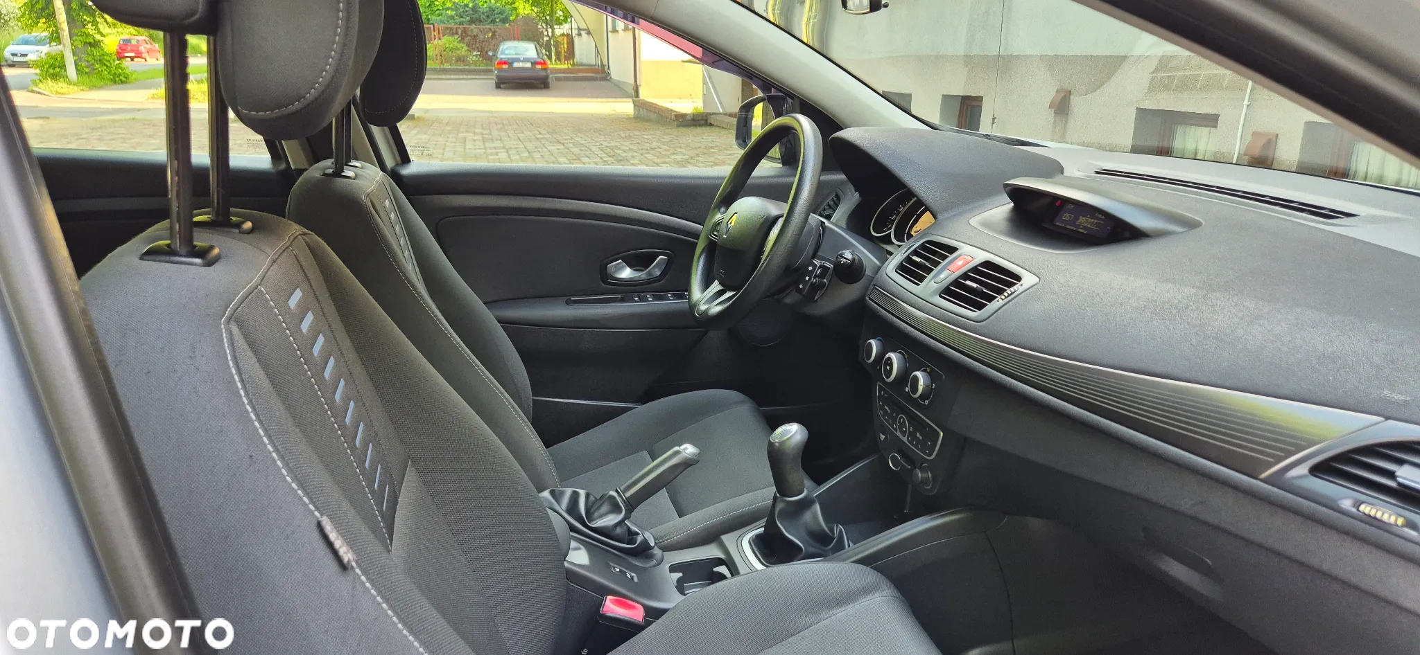 Renault Megane 1.5 dCi Style Edition - 8