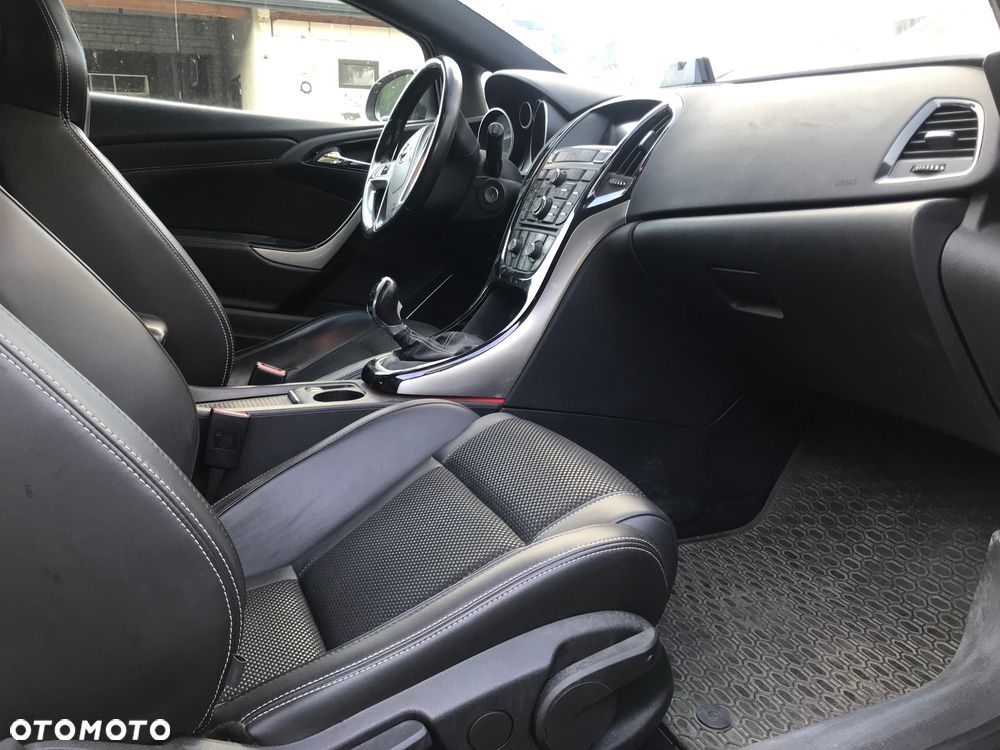 Opel Astra OPC - 17