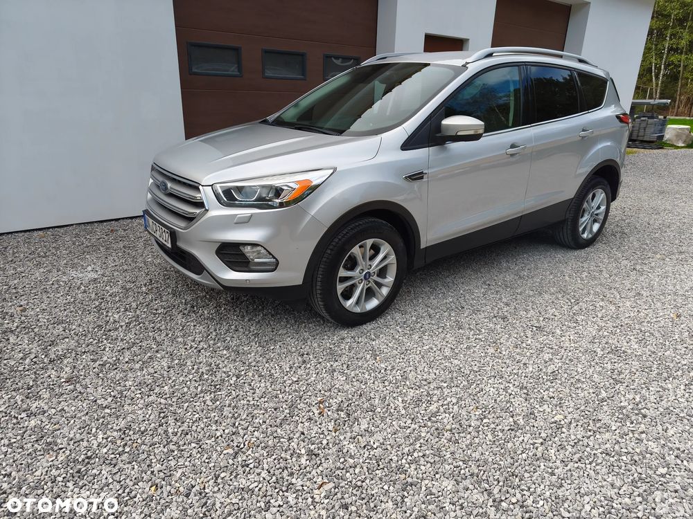 Ford Kuga 2.0 TDCi 2x4 Titanium - 15