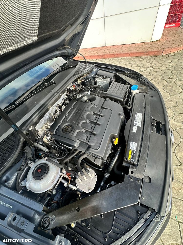 Volkswagen Passat 2.0 TDI DSG Highline - 9