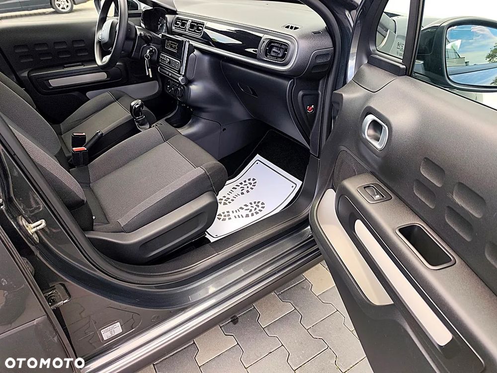 Citroën C3 Pure Tech 82 SHINE - 23