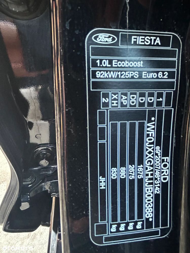 Ford Fiesta 1.0 EcoBoost S&S TITANIUM - 9