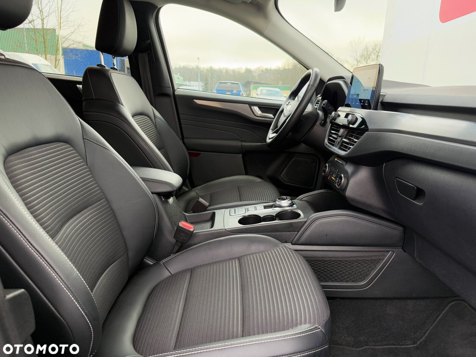 Ford Kuga 2.5 FHEV FWD Titanium X - 33