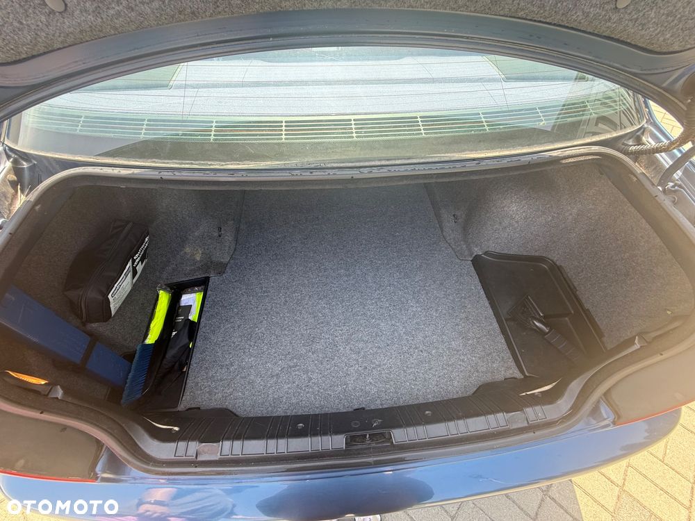 BMW Seria 3 - 16