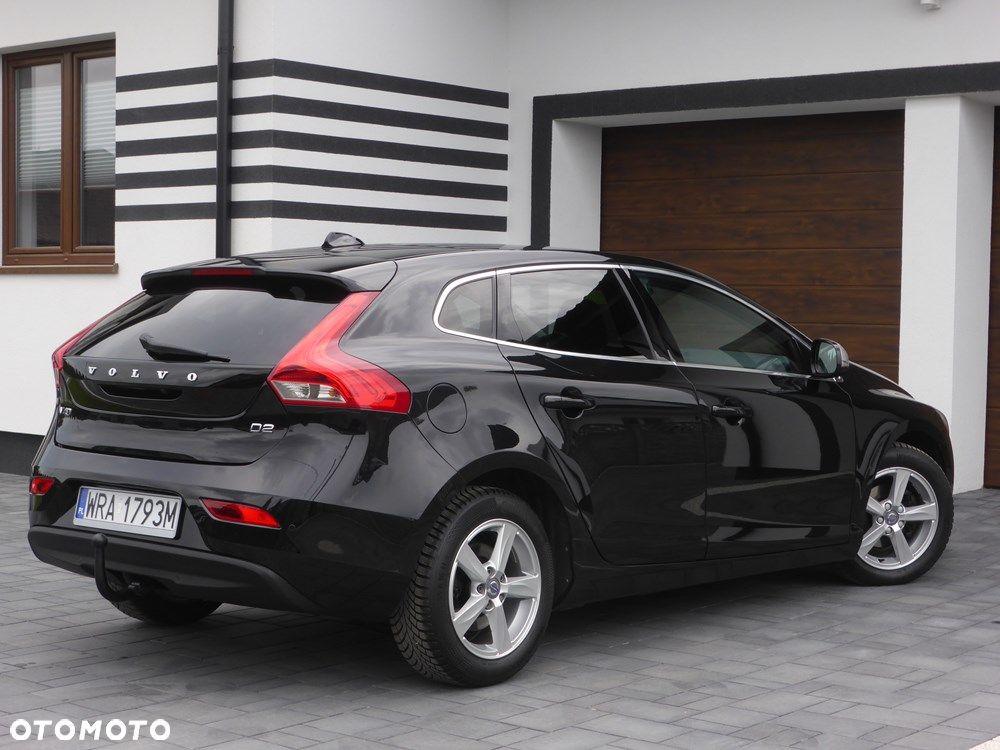 Volvo V40 D2 Momentum - 18