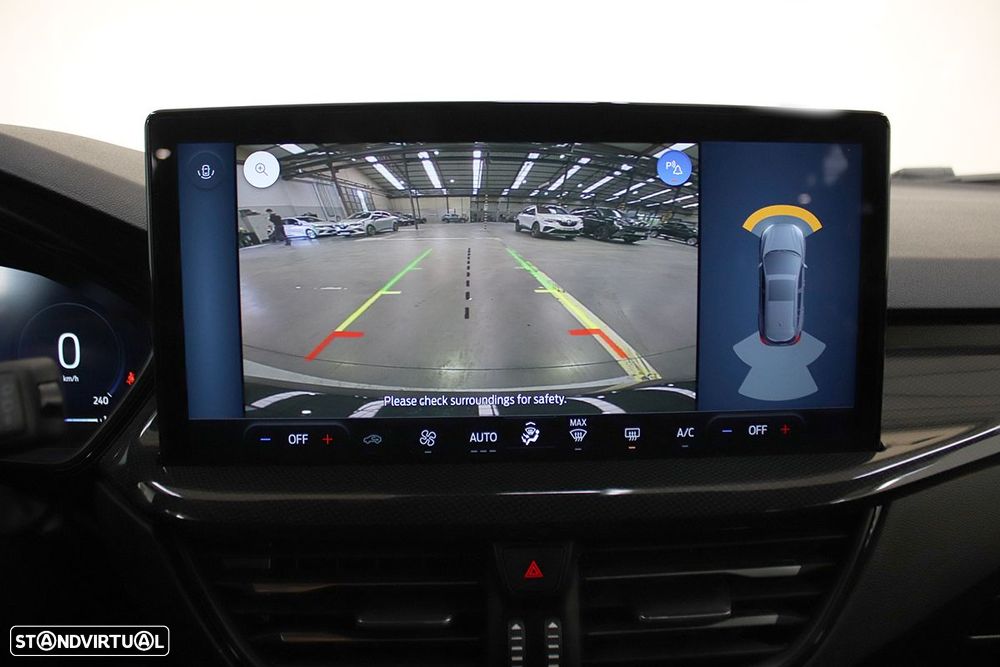 Ford Focus 1.0 EcoBoost MHEV ST-Line X - 13