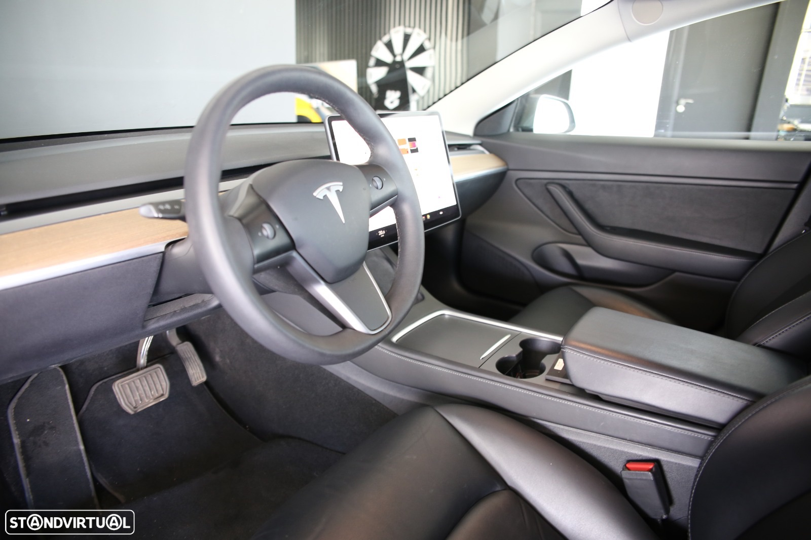 Tesla Model 3 Long-Range Dual Motor AWD - 9