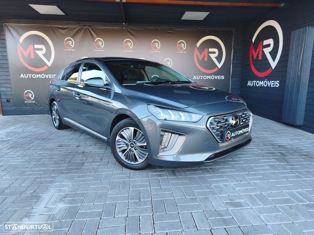 Hyundai Ioniq - 4