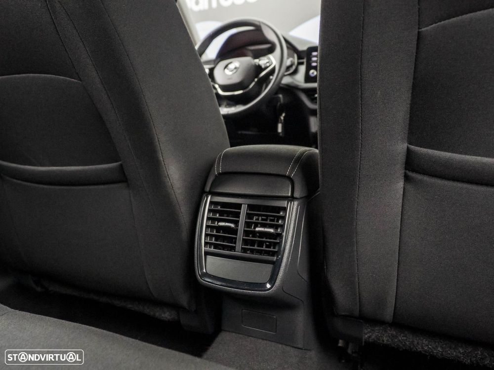 Skoda Kamiq 1.0 TSI Ambition - 36