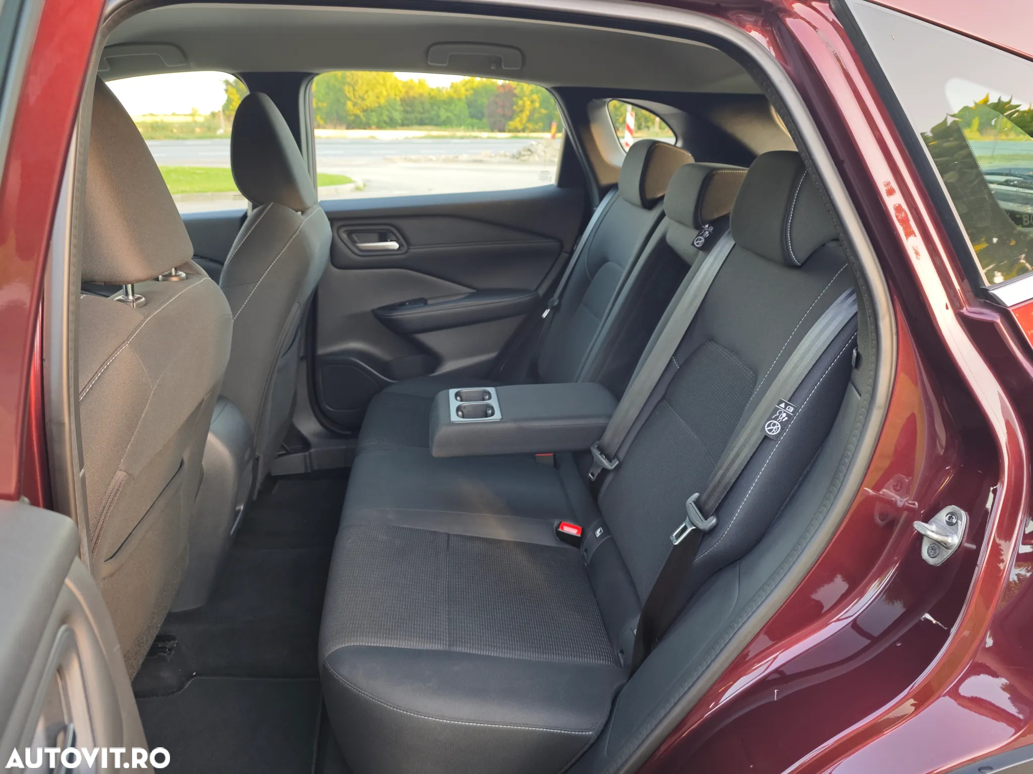 Nissan Qashqai 1.3 DIG-T N-CONNECTA - 11